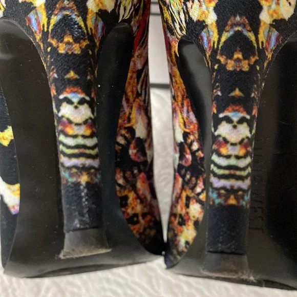 Nine West Flax Heels - Picture 4 of 16